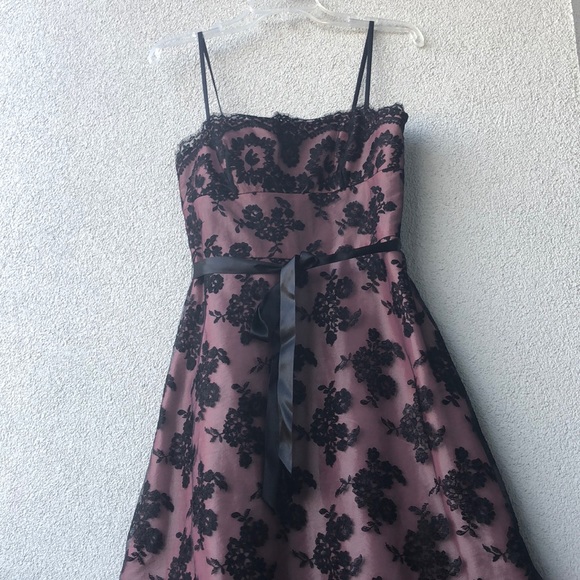 NEW WOMENS DRESS - Picture 4 of 9